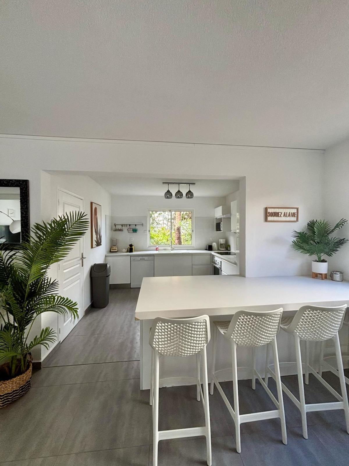 Villa Magellan, Walkable Orient Bay Beach, Private Pool Exteriér fotografie